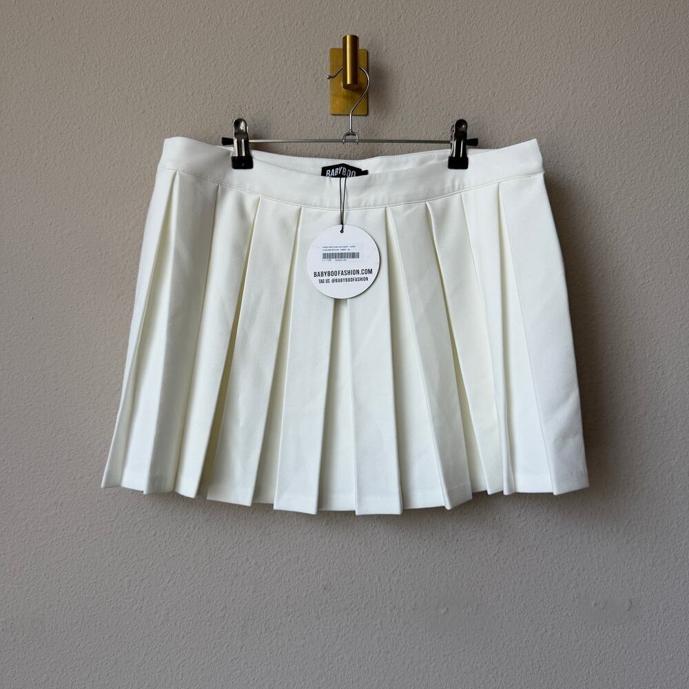 Babyboo Gretchen Ivory Pleated Mini Skirt NWT Size XL - Picture 3 of 6
